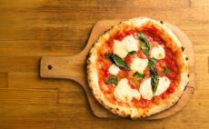 cosa fa il pizzaiolo